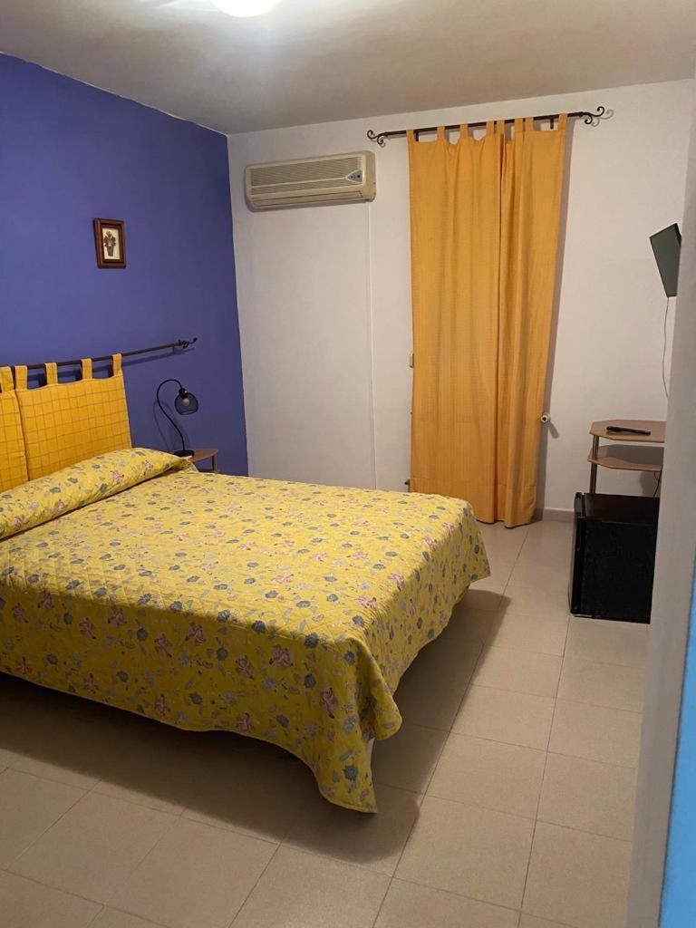 Hostal Y Apartamentos La Vereda Ruidera Exteriör bild