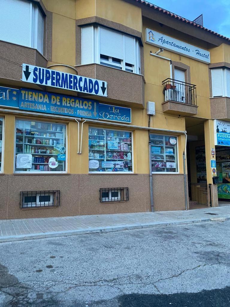 Hostal Y Apartamentos La Vereda Ruidera Exteriör bild